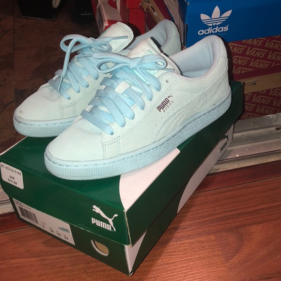 Grade School Puma Suede Clearwater Blue Size 6 Kids - Picture 2 of 5